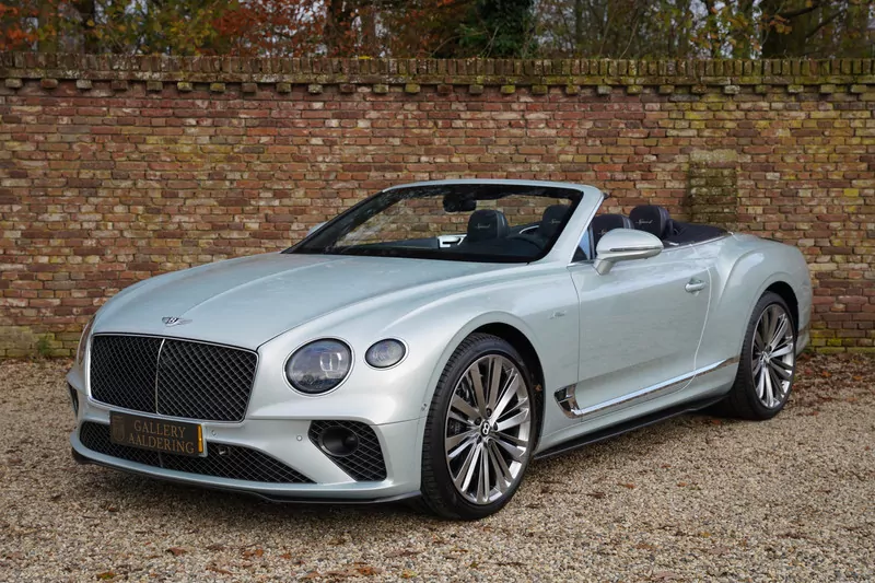 Exploring the Luxury of the White Bentley Continental GT